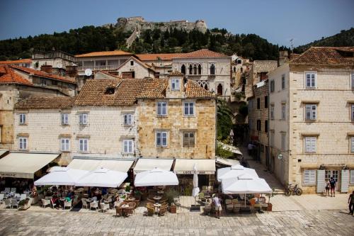 hvar
