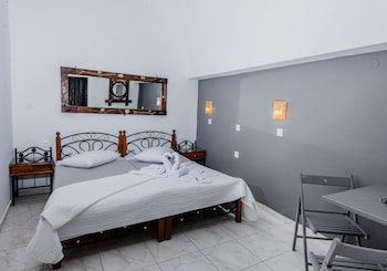 Villa Toula,Megalochori>>Fira,3 star