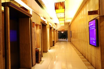 Shenzhen Sichuan Hotel,,4 star