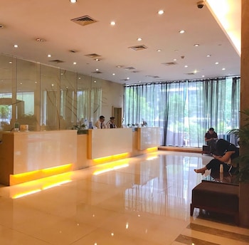 Shenzhen Sichuan Hotel,,4 star