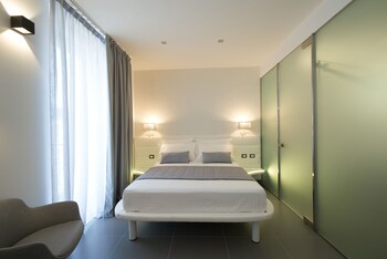 gatto bianco mia aparthotel