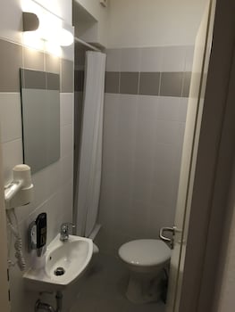 upper room hotel kurfurstendamm