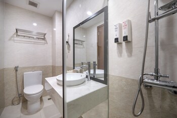 s hotel beach da nang