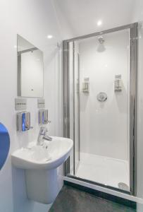 west end hotel hostel