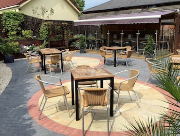 walnut tree inn