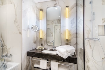 fraser suites le claridge champs elysees