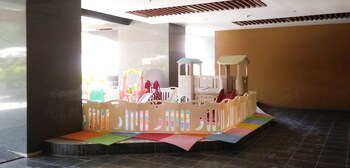 simple and clean 2br at grand sungkono lagoon apartment