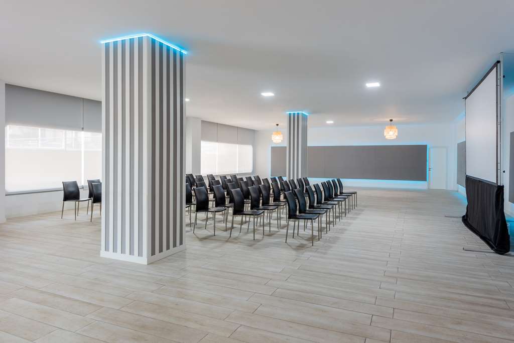 hotel madrid chamartin affiliated by melia