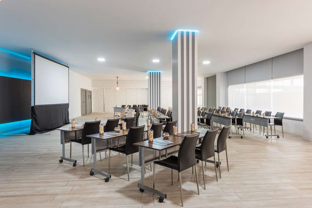 hotel madrid chamartin affiliated by melia