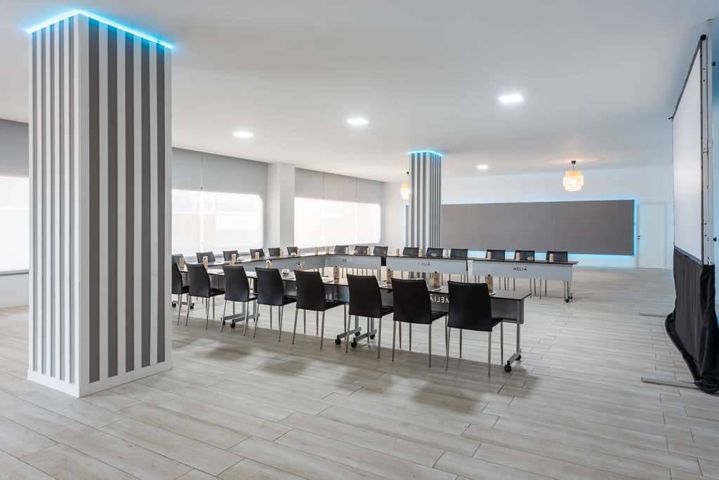 hotel madrid chamartin affiliated by melia