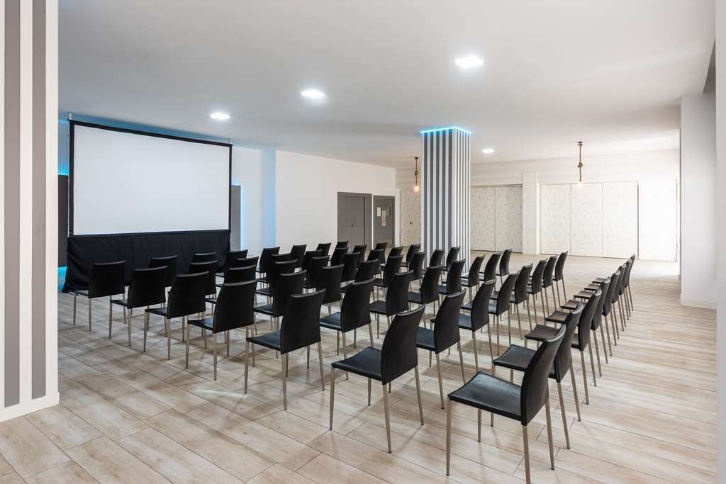 hotel madrid chamartin affiliated by melia