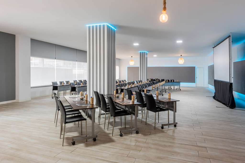 hotel madrid chamartin affiliated by melia