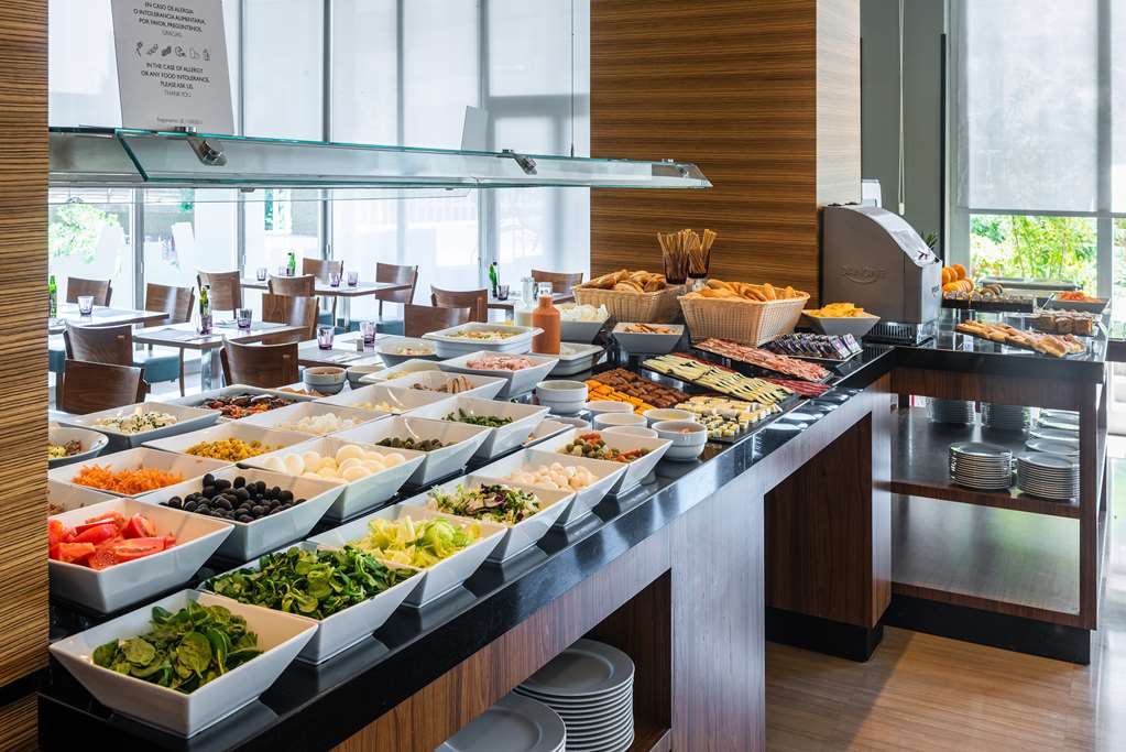 hotel madrid chamartin affiliated by melia