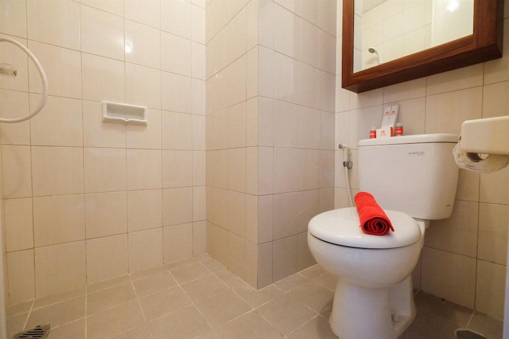 simple studio signature park grande apartment near mt haryono