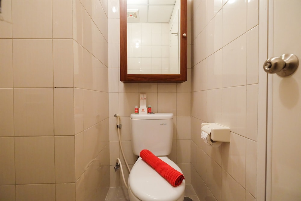 simple studio signature park grande apartment near mt haryono