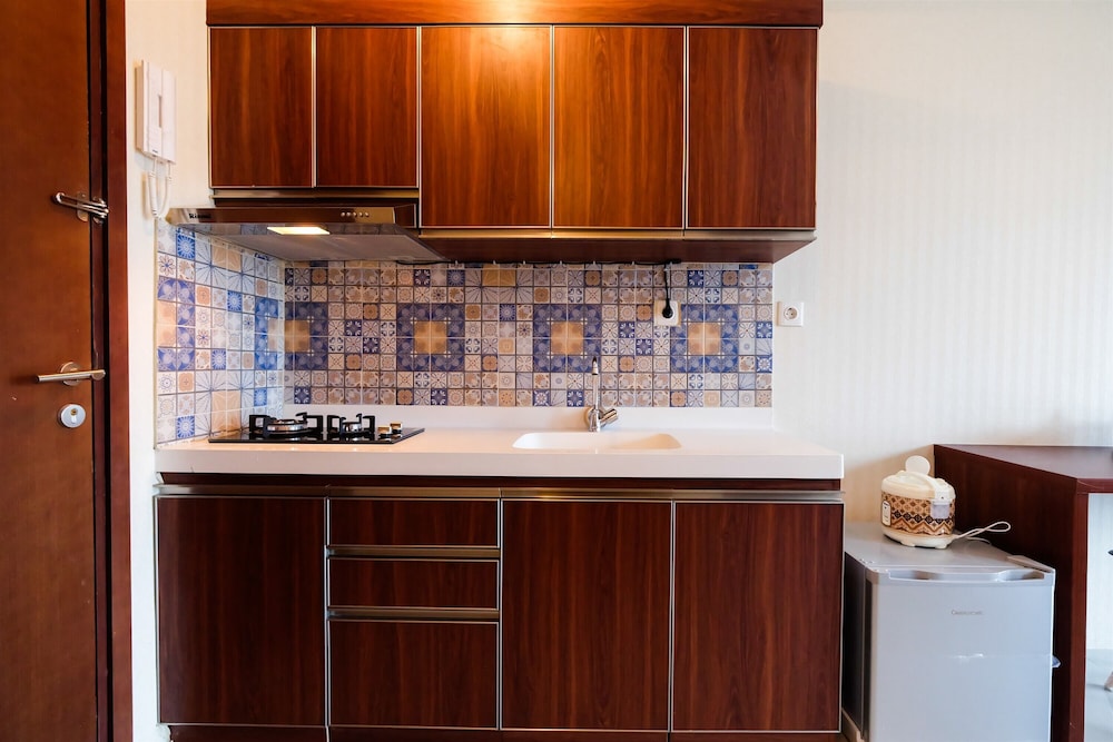 simple studio signature park grande apartment near mt haryono