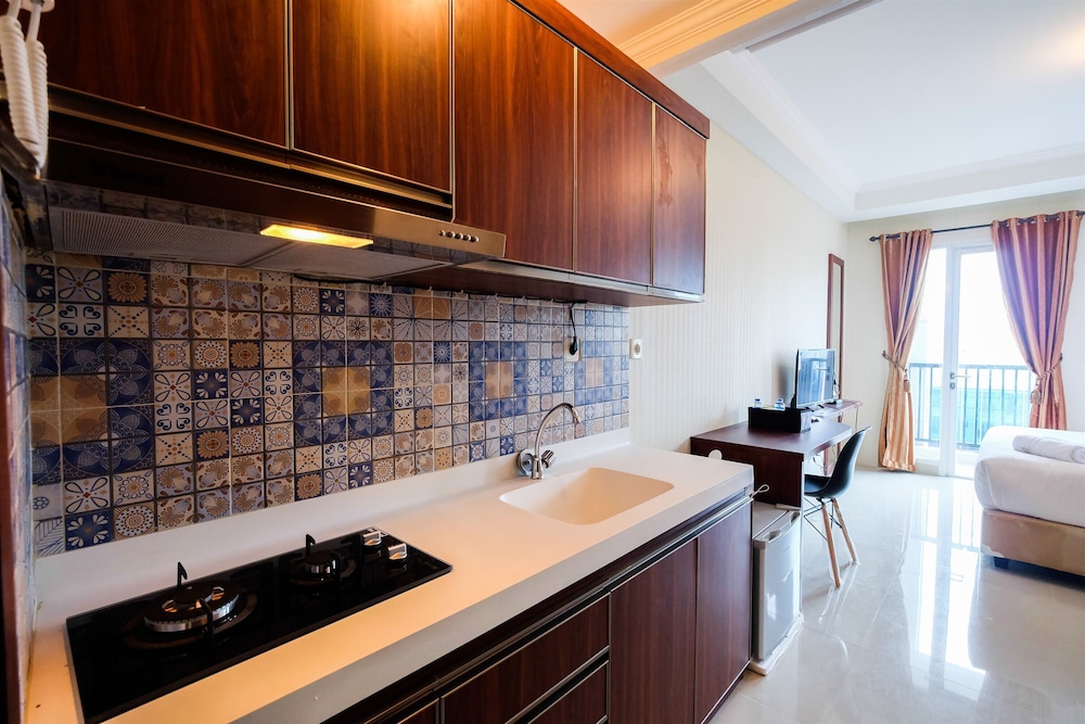 simple studio signature park grande apartment near mt haryono