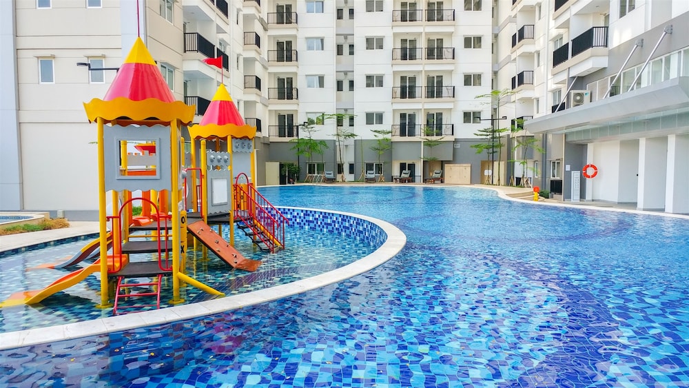 simple studio signature park grande apartment near mt haryono