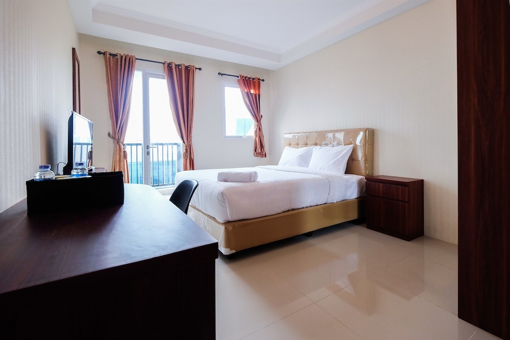 simple studio signature park grande apartment near mt haryono