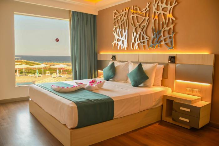 sirena beach resort and spa