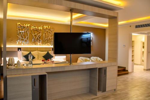 sirena beach resort and spa