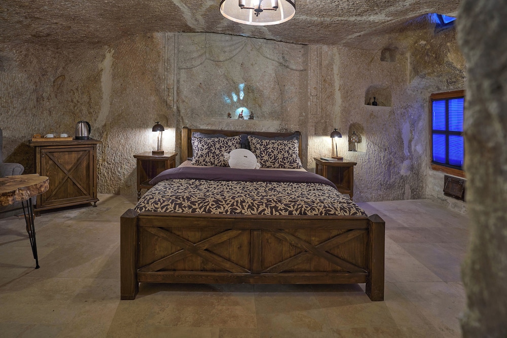 sirius cave cappadocia