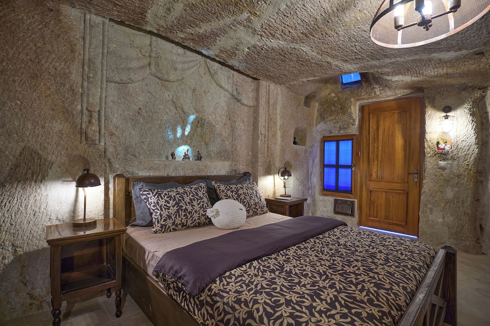 sirius cave cappadocia