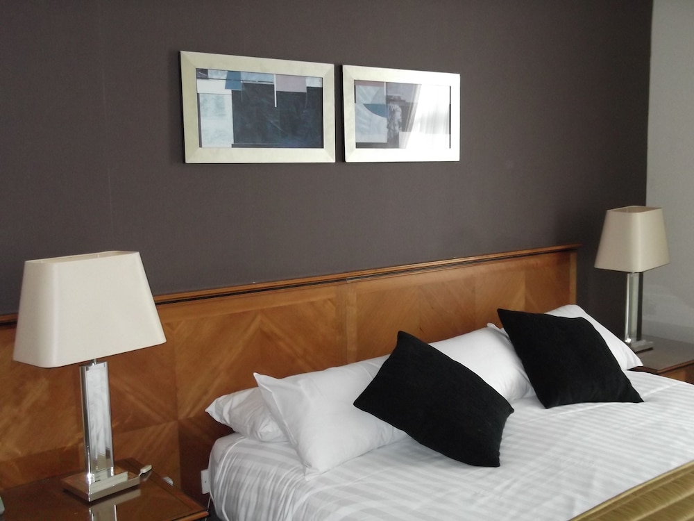 the devonshire park hotel
