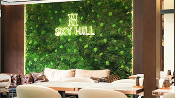 sky hill hotel
