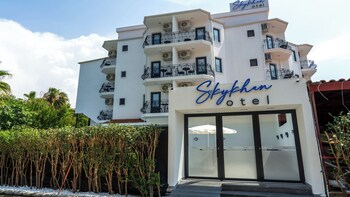 skykhan otel