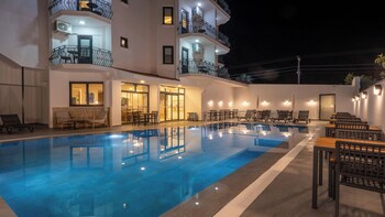 skykhan otel