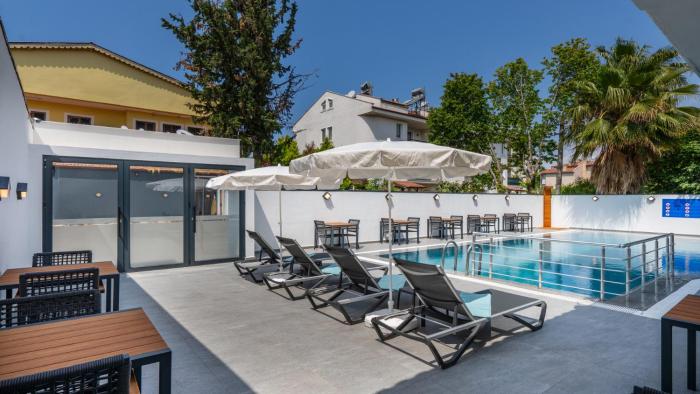 skykhan otel