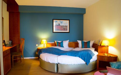 trip inn bristol hotel