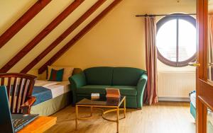 trip inn bristol hotel