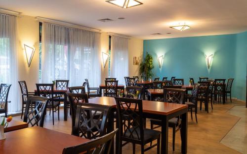 trip inn bristol hotel