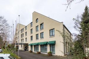 trip inn bristol hotel