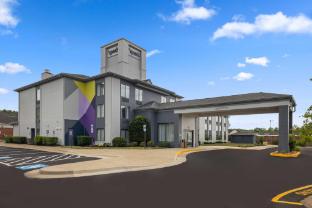 spark by hilton fredericksburg southpoint