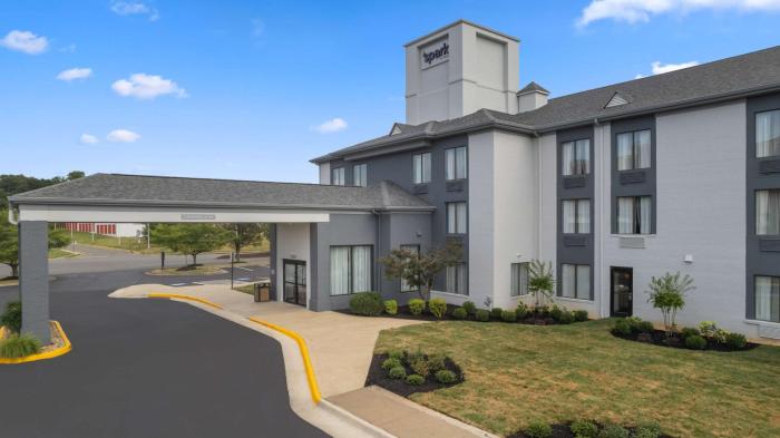 spark by hilton fredericksburg southpoint