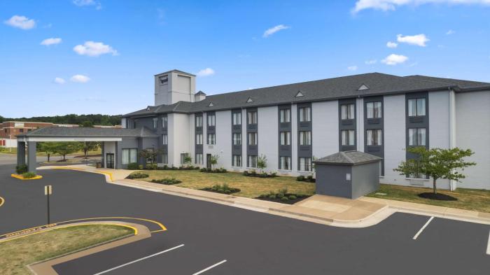 spark by hilton fredericksburg southpoint