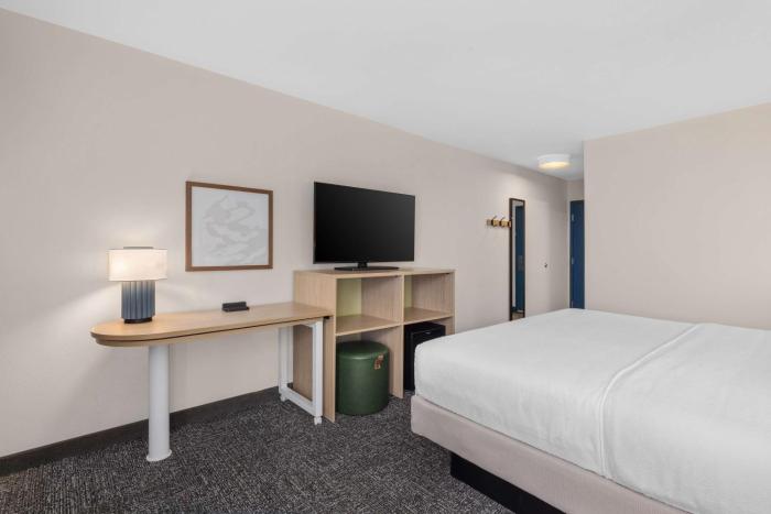 spark by hilton fredericksburg southpoint