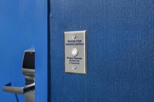 spark by hilton fredericksburg southpoint