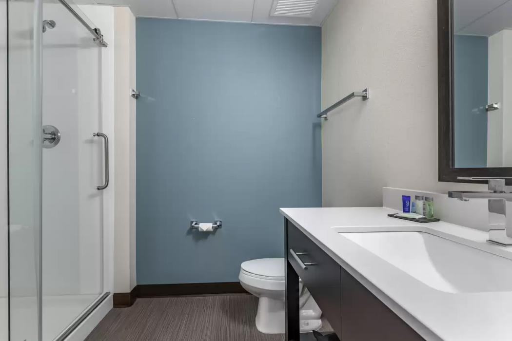 sleep inn and suites milwaukee franklin