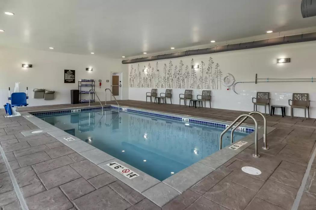 sleep inn and suites milwaukee franklin