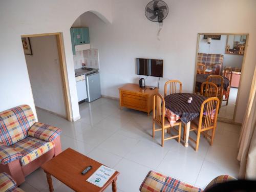 Cape Point Hotel,Banjul>>Bakau,4 star
