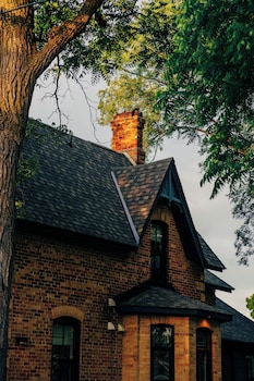 somewhere inn collingwood