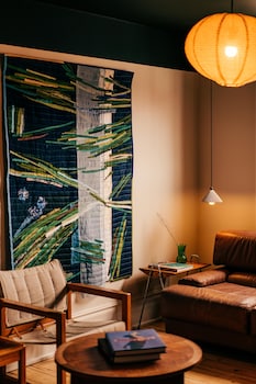 somewhere inn collingwood