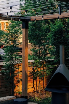 somewhere inn collingwood