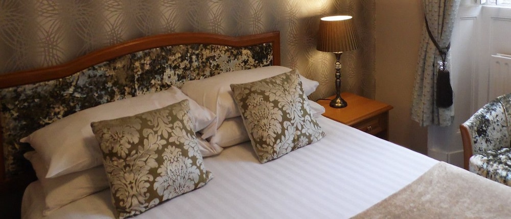 shaw hill golf resort and spa hotel