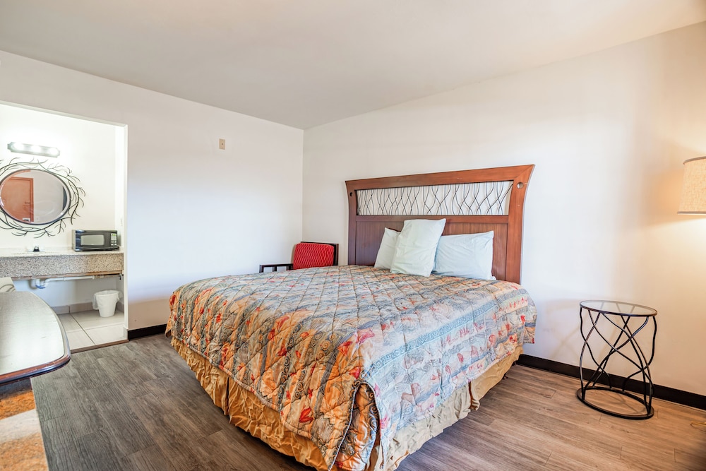 southern inn by oyo walterboro i 95