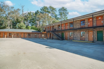 southern inn by oyo walterboro i 95